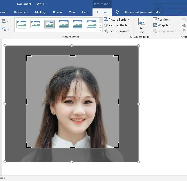 Crop 1x1 picture in Microsoft Word